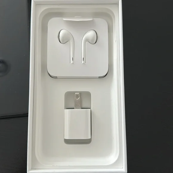 Unlocked Apple iPhone XR 64GB *Black - Picture 7 of 7